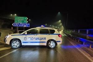 Bolqarıstanda polisdən qaçan 6 miqrant yol qəzasında ölüb Xəbər şəkili