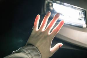 Bakıda avtomobil piyadanı vurub