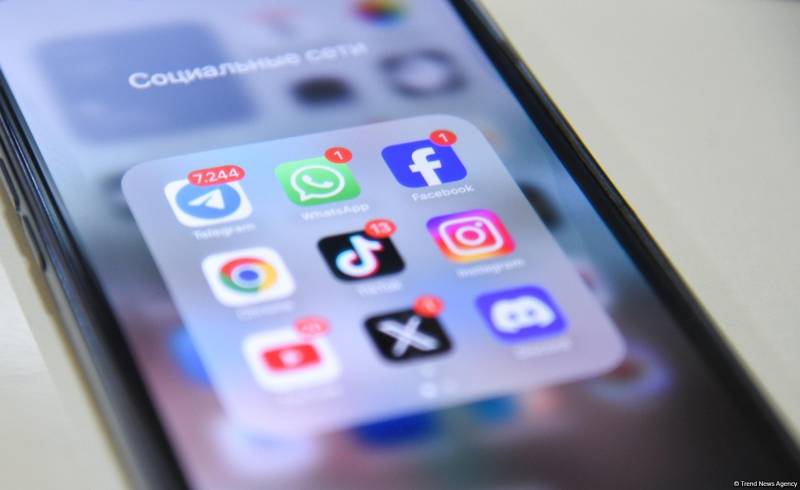 İstifadəçilərin NƏZƏRİNƏ: Saxta “Tiktok” və “Youtube” tətbiqləri ilə virus yayılır