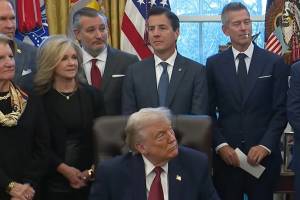 Tramp Latın Amerikasında narkokartellərin yerüstü obyektlərinə zərbələr endiriləcəyini açıqlayıb