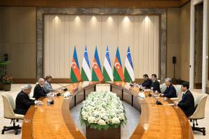 Şavkat Mirziyoyev Pərviz Şahbazovla enerji sahəsində birgə layihələri müzakirə edib Xəbər şəkili