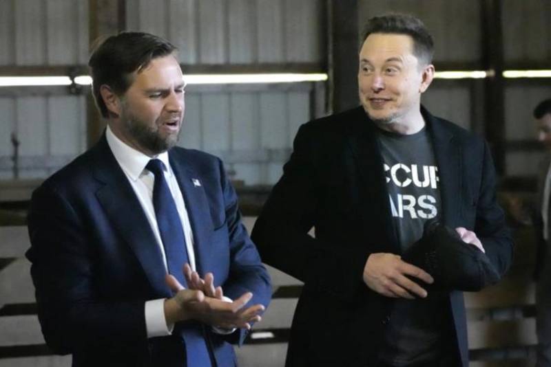 Politico: Mask Vensin ABŞ-nin növbəti prezidenti olacağına inanır