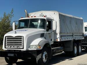 Şərq-Qərb nəqliyyat dəhlizi ilə daşınmış yüklərin həcmi açıqlanıb