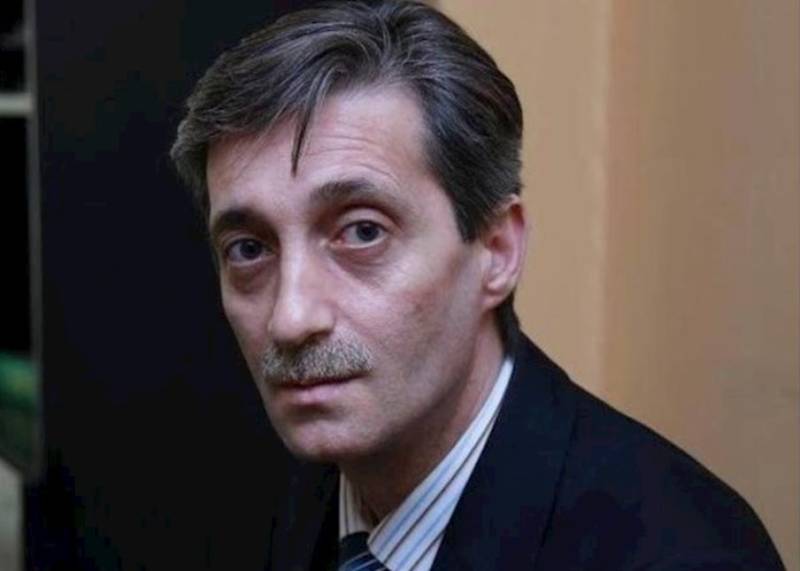 Zelenskinin istefası real görünür - ŞƏRH