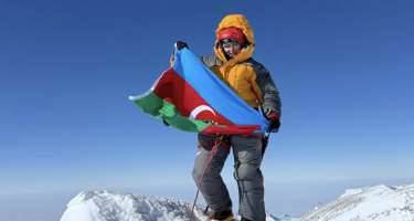Azərbaycanlı alpinist ən yüksək zirvəsini fəth etdi