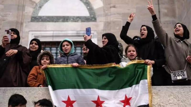 Türkiyədəki Suriyalıların Sayı Azalır: Ən Son Statistikalar və Esad Sonrası Geri Dönüşlər Xəbər şəkili