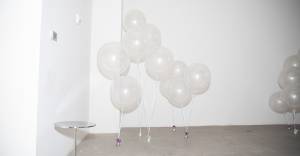 Pantone 2026-cı ilin Rəngini Açıqladı: "Cloud Dancer" Niyə İqtisadi Geriləmənin Əlaməti Sayılır? Xəbər şəkili