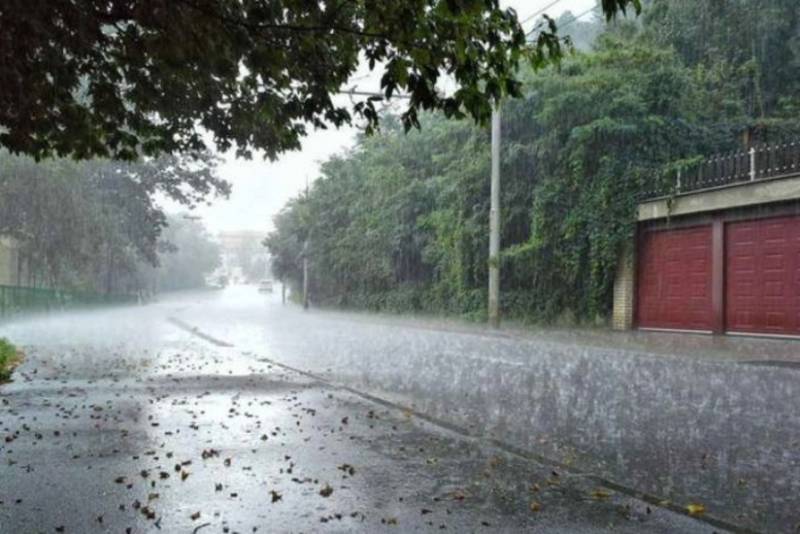 Sabah bəzi yerlərdə leysan xarakterli yağış yağacaq