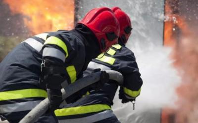 Bakıda &ccedil;oxmərtəbəli binada yanğın başladı Xəbər şəkili